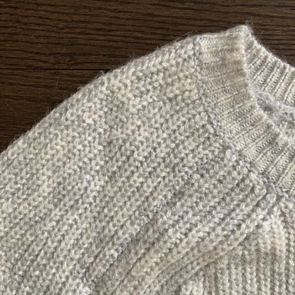 Oversized knit sweater NWOT - Picture 3 of 6